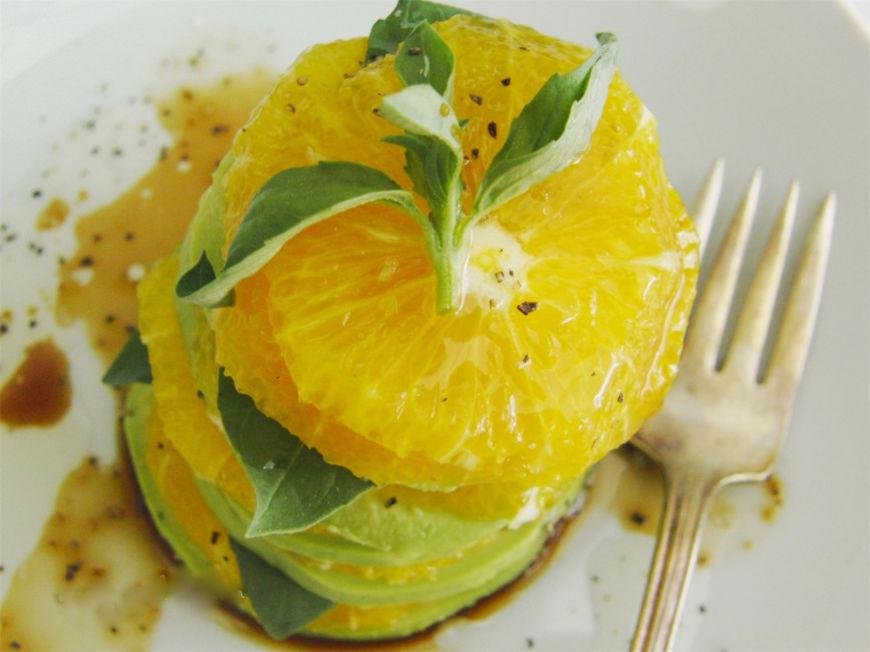 pomerančovo-avokádový salátek
